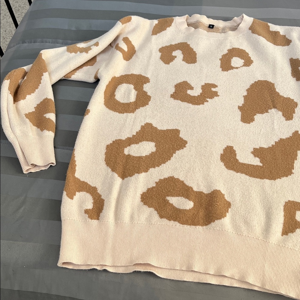 Oversized Sweater Animal Print Beige and Brown Leopard Patterned - Picture 4 of 9
